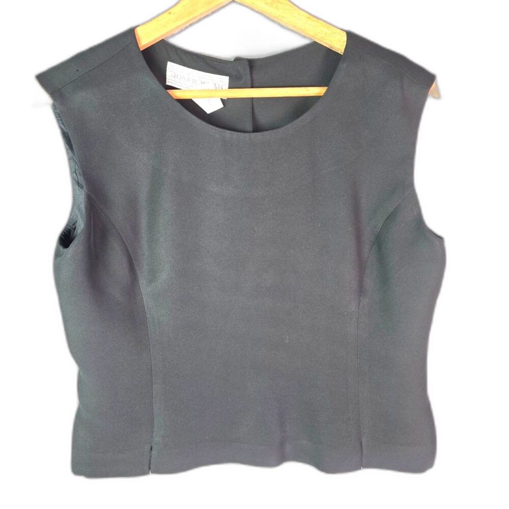 Jones Wear Shell Top Black 10 Back Button Minimalist Workwear Lined